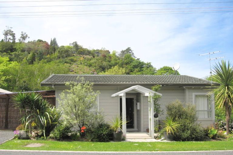 Photo of property in 3 Russell Street, Whataupoko, Gisborne, 4010