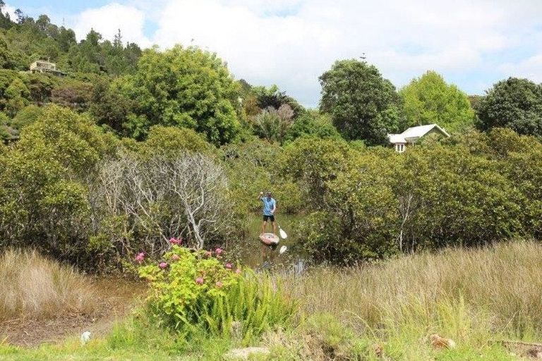Photo of property in 4 Riverview Road, Cooks Beach, Whitianga, 3591