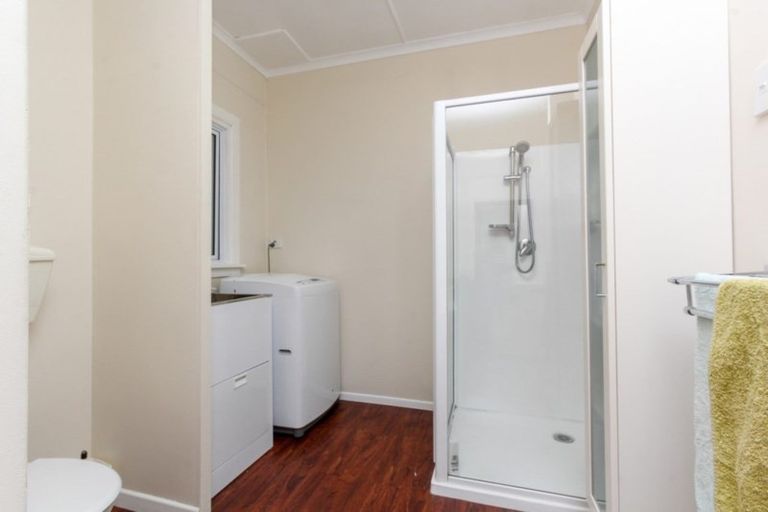 Photo of property in 5 Atiawa Street, Glen Avon, New Plymouth, 4312