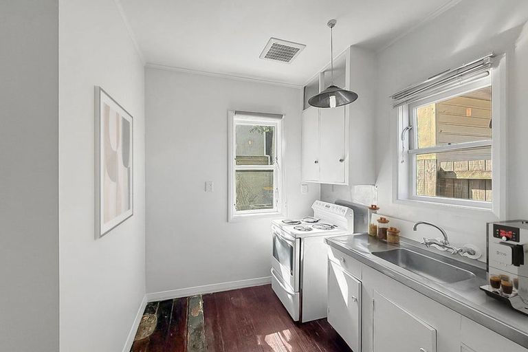 Photo of property in 4a/8 Howard Street, Mount Cook, Wellington, 6021