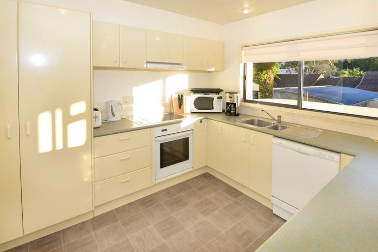 Photo of property in 7c Puriri Avenue, Orewa, 0931