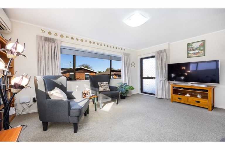 Photo of property in 5/116 Titirangi Road, New Lynn, Auckland, 0600