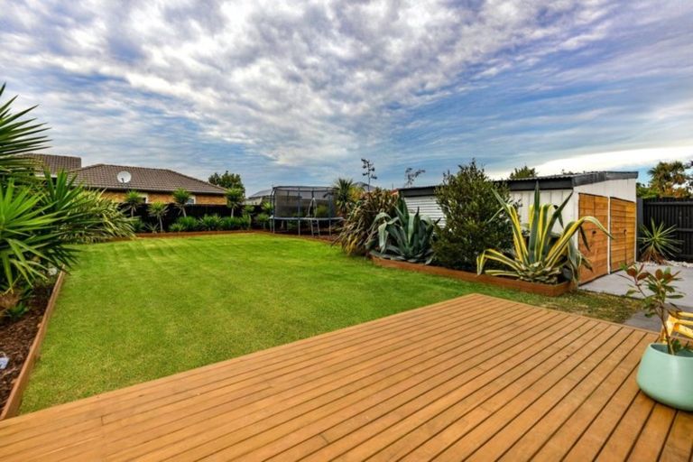 Photo of property in 115 Tedder Avenue, North New Brighton, Christchurch, 8083