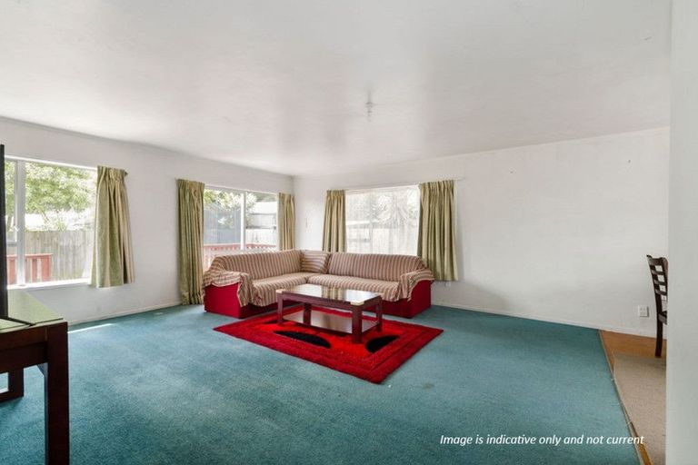 Photo of property in 2/15 Gloaming Place, Conifer Grove, Takanini, 2112