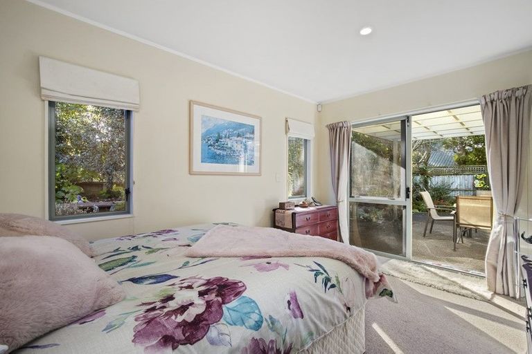 Photo of property in 65 The Glade South, Pukekohe, 2120