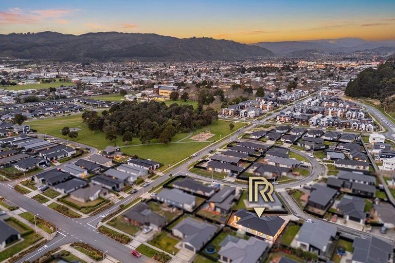 Photo of property in 4 Mcmillan Lane, Wallaceville, Upper Hutt, 5018