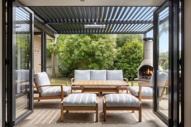 Photo of property in 142 Longview Drive, Papamoa Beach, Papamoa, 3118