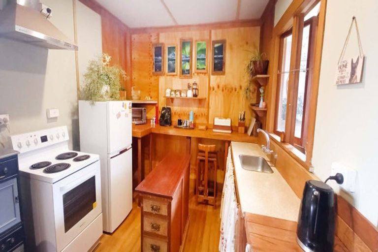 Photo of property in 17 Settlement Road, Papatotara, Tuatapere, 9691