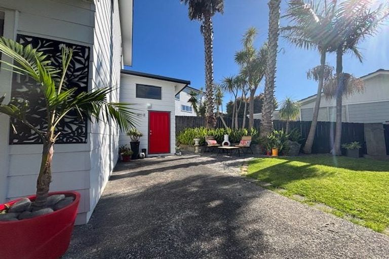 Photo of property in 120a Awaruku Road, Torbay, Auckland, 0630