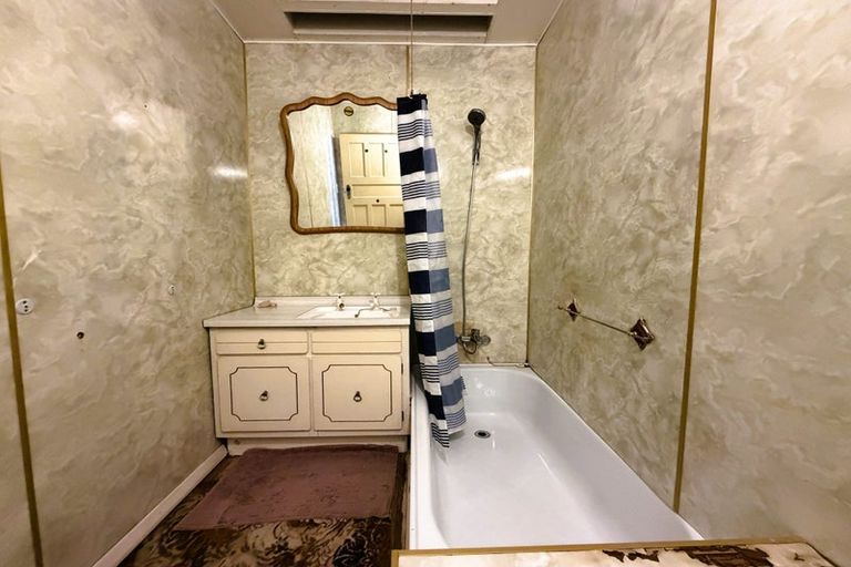 Photo of property in 124 Blake Street, Blaketown, Greymouth, 7805