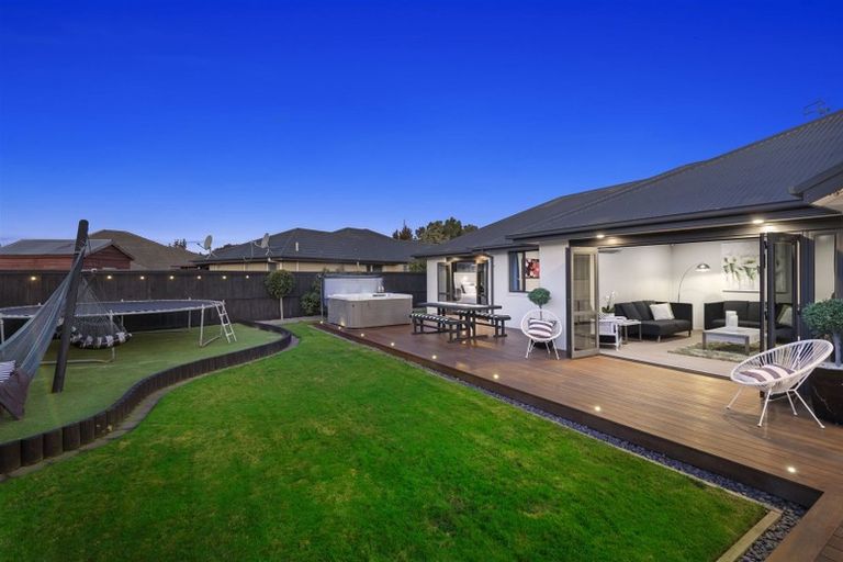 Photo of property in 5 Bernadette Street, Aidanfield, Christchurch, 8025