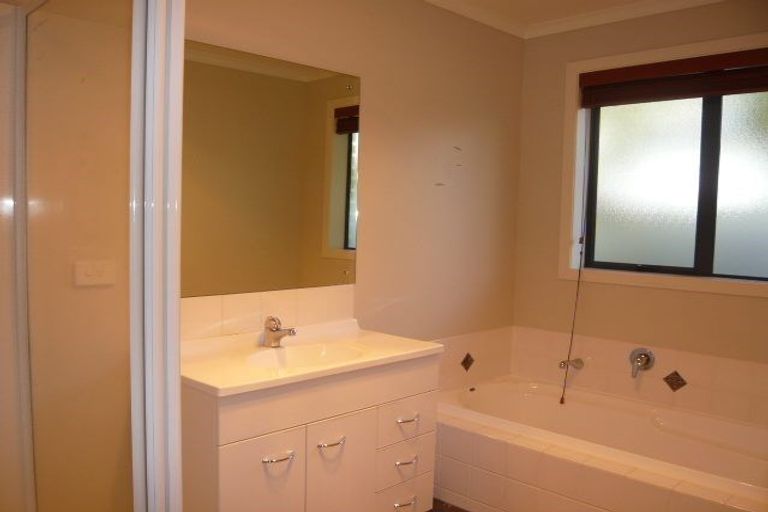 Photo of property in 17 Arundel Place, Nawton, Hamilton, 3200