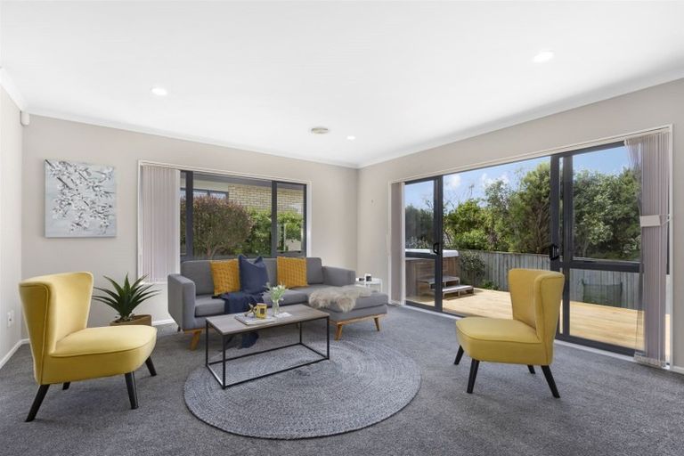 Photo of property in 29 Te Puia Drive, Aotea, Porirua, 5024