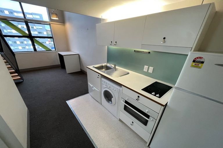 Photo of property in Urbane Apartments, 35/29 Webb Street, Mount Cook, Wellington, 6011
