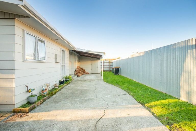Photo of property in 6 Meadowbrook Drive, Cloverlea, Palmerston North, 4412