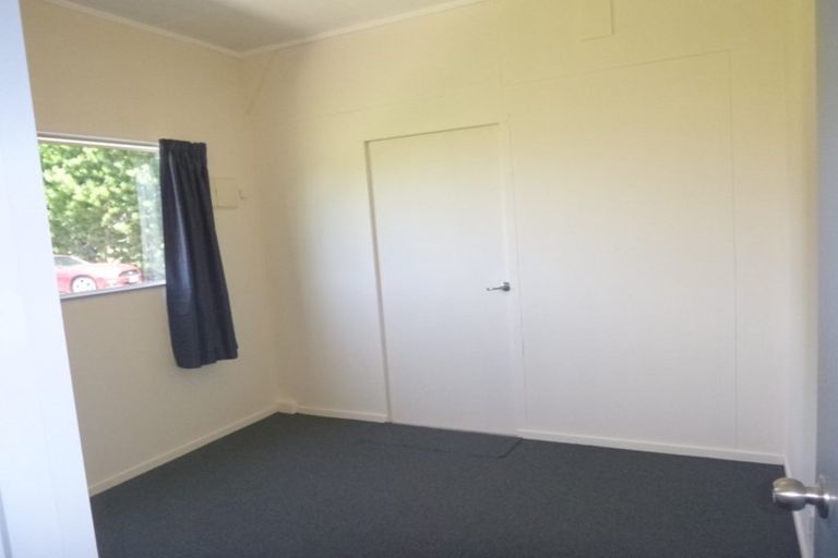 Photo of property in 17 Valentine Road, Bridge Pa, Hastings, 4175