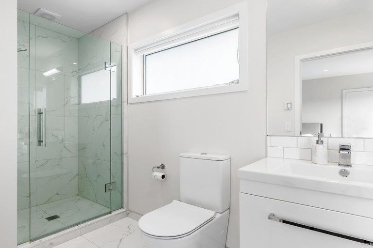 Photo of property in 56e Nicholson Road, Khandallah, Wellington, 6035