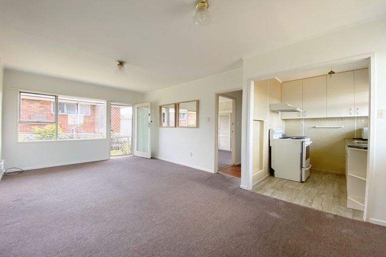 Photo of property in 8/6 Eden View Road, Sandringham, Auckland, 1025