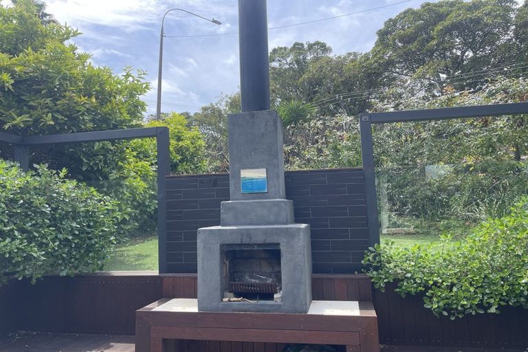 Photo of property in 261 Lake Road, Belmont, Auckland, 0622