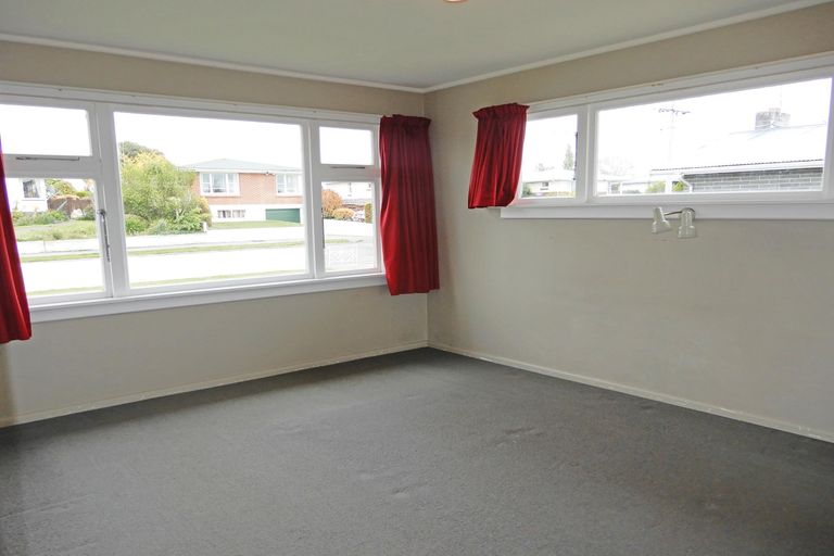 Photo of property in 19 Glendale Crescent, Holmes Hill, Oamaru, 9401