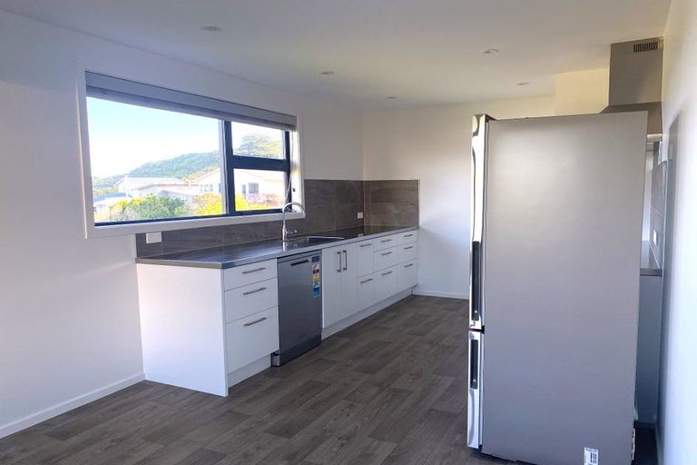 Photo of property in 37 Priscilla Crescent, Kingston, Wellington, 6021