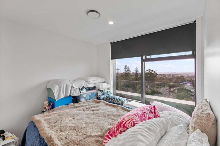 Photo of property in 901/6 Waikumete Road, Glen Eden, Auckland, 0602