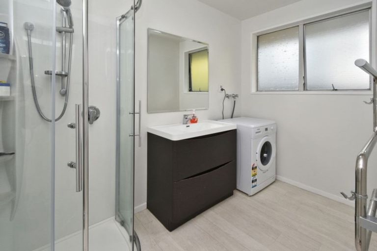 Photo of property in 2/32 Lyndon Street, Riccarton, Christchurch, 8041