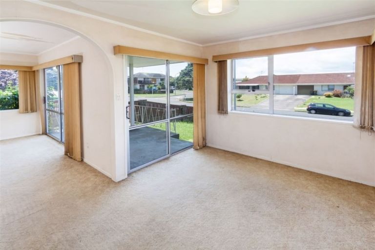 Photo of property in 84 Stanniland Street, Sunnyhills, Auckland, 2010