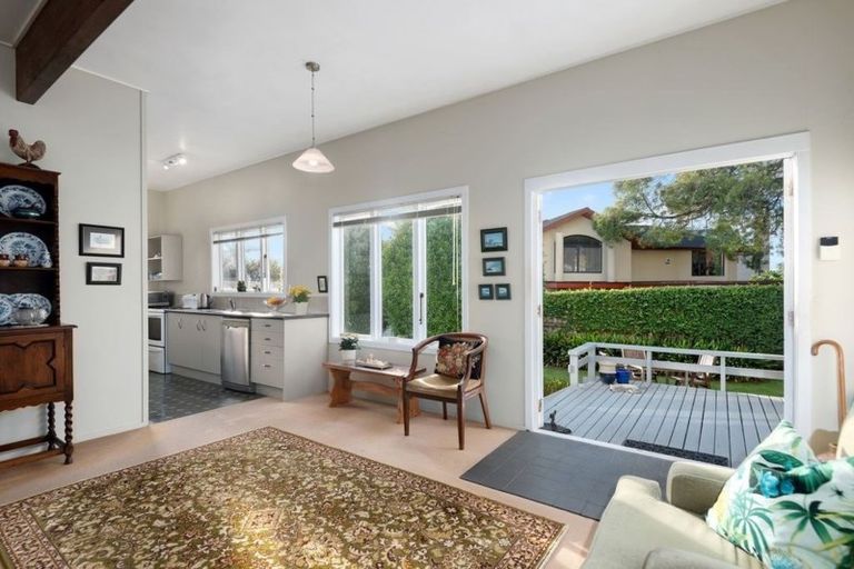 Photo of property in 3 Crete Avenue, Milford, Auckland, 0620