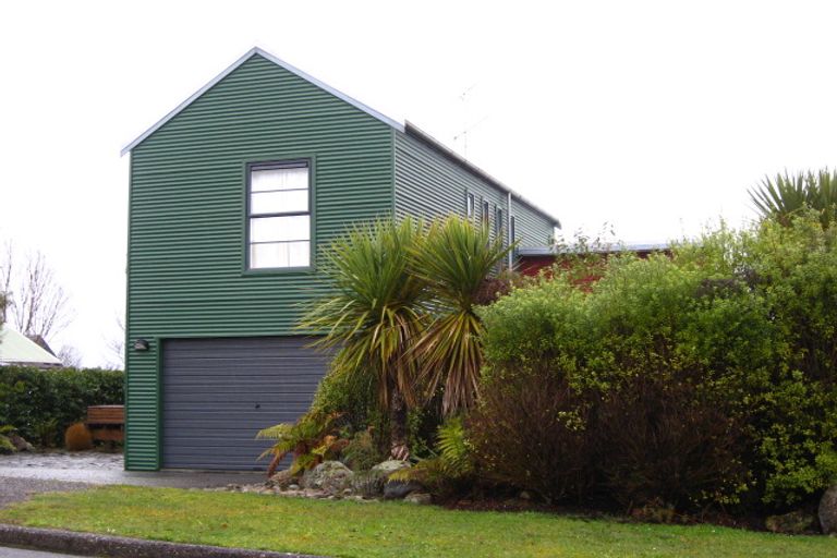 Photo of property in 38 Korua Street, Moana, 7872