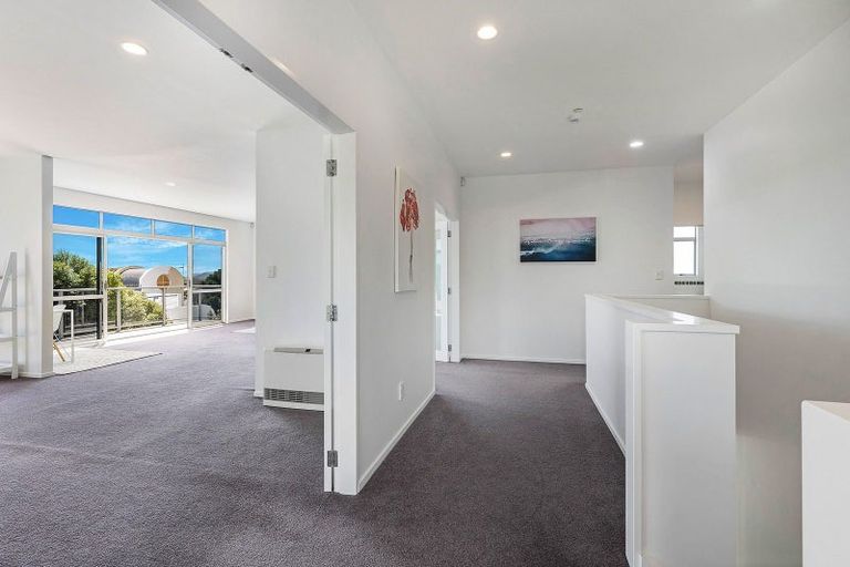 Photo of property in 6 Cromarty Place, Papakowhai, Porirua, 5024