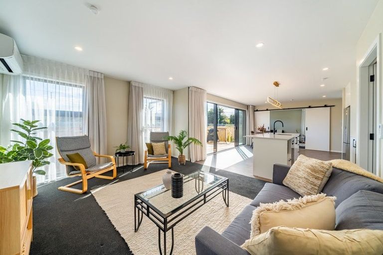 Photo of property in 74e Seddon Street, Wallaceville, Upper Hutt, 5018