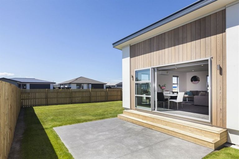 Photo of property in 5 Kingsbridge West, Burwood, Christchurch, 8083