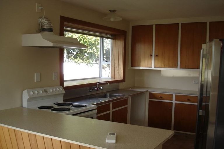 Photo of property in 10 Reeves Road, Opawa, Christchurch, 8023