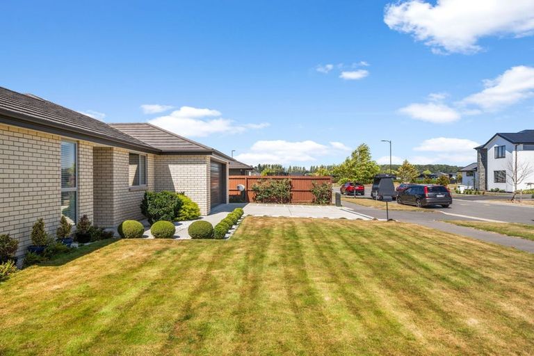 Photo of property in 21 Pajet Street, Marshland, Christchurch, 8083