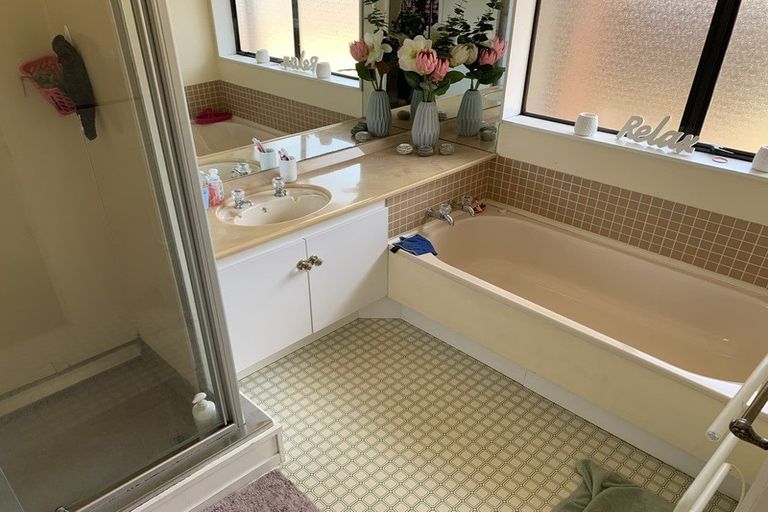 Photo of property in 18 Millhouse Drive, Northpark, Auckland, 2013