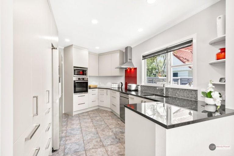 Photo of property in 21a Witako Street, Epuni, Lower Hutt, 5011