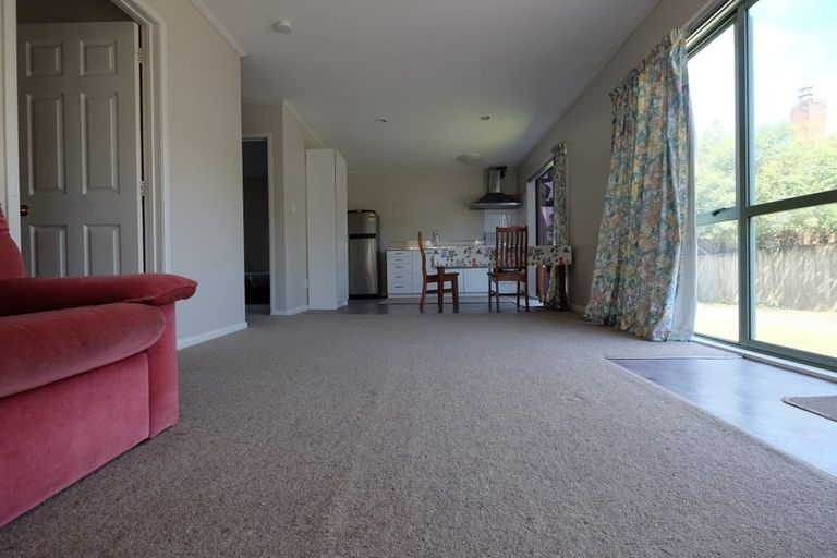 Photo of property in 14 Richardson Road, Mount Albert, Auckland, 1025
