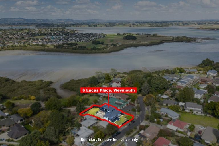 Photo of property in 6 Lucas Place, Weymouth, Auckland, 2103
