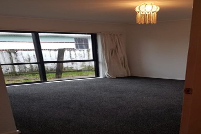 Photo of property in 1/28 Logan Street, Ebdentown, Upper Hutt, 5018