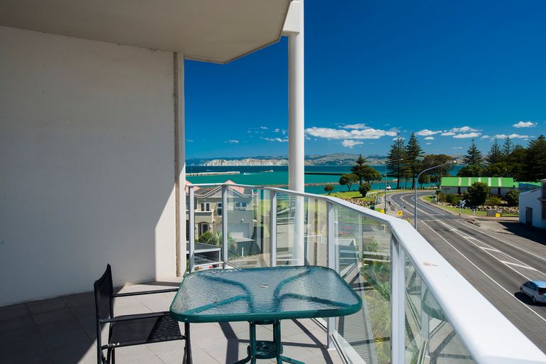 Photo of property in Bay View, 14/90 Customhouse Street, Gisborne, 4010