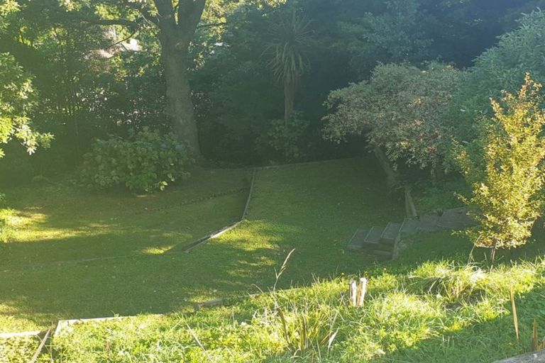 Photo of property in 9 Woodstock Terrace, Tawa, Wellington, 5028