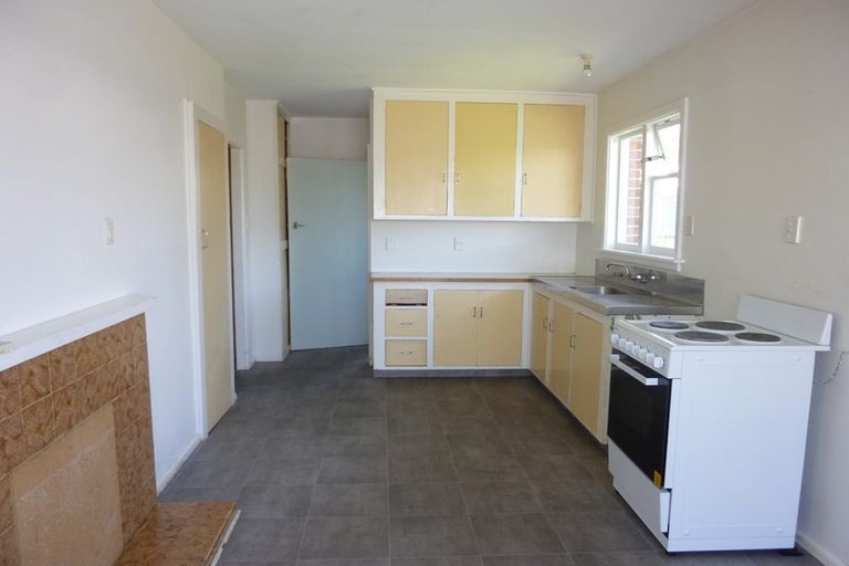 Photo of property in 4 Milnebank Street, Upper Riccarton, Christchurch, 8041