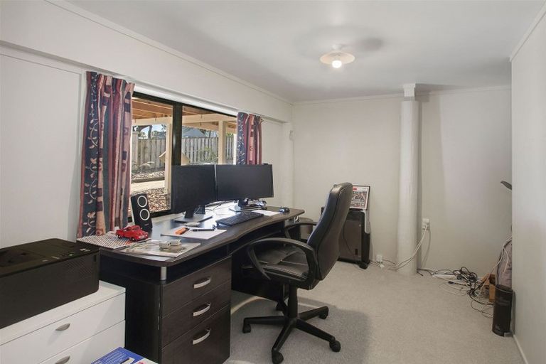 Photo of property in 100 Wharf Road, Clarks Beach, Pukekohe, 2679