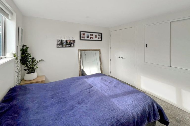 Photo of property in 8/22 Denver Avenue, Sunnyvale, Auckland, 0612