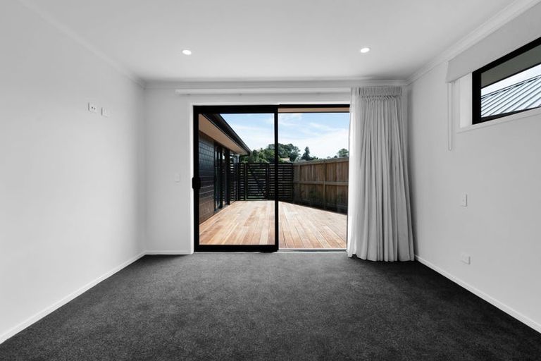 Photo of property in 26 Sycamore Grove, Lower Vogeltown, New Plymouth, 4310