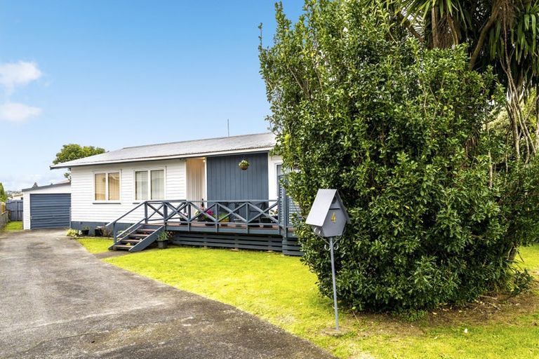 Photo of property in 4 Glen Norman Avenue, Henderson, Auckland, 0610