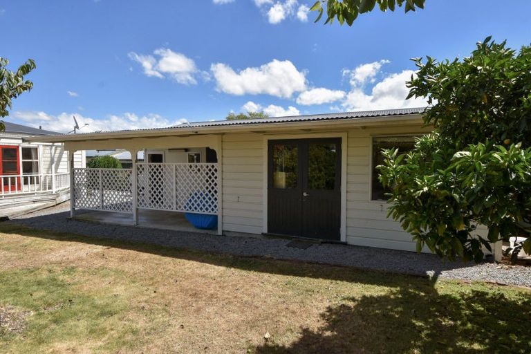 Photo of property in 90 Pembroke Street, Carterton, 5713