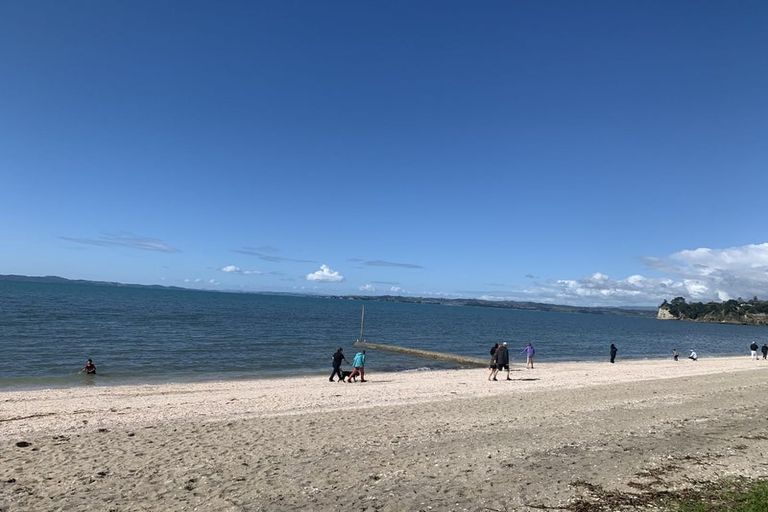 Photo of property in 1/21 The Esplanade, Eastern Beach, Auckland, 2012