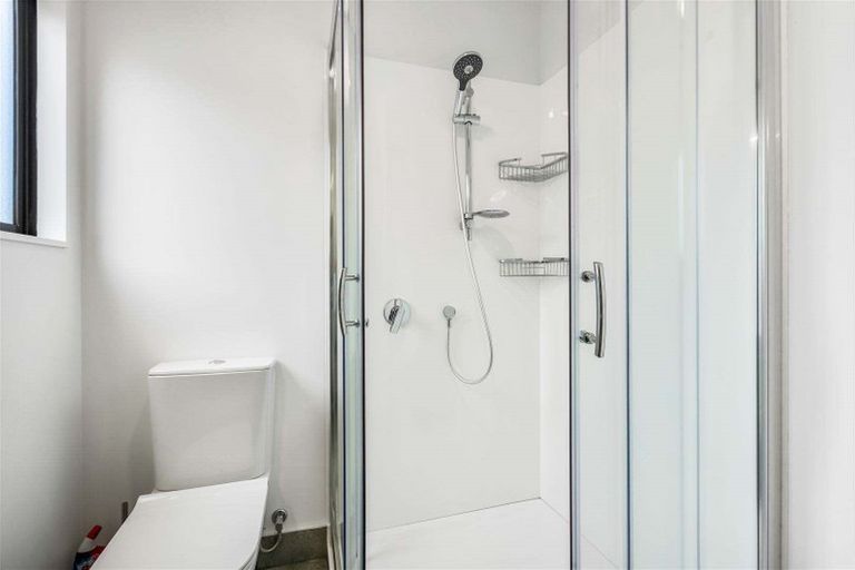 Photo of property in 9 Spalding Rise, Golflands, Auckland, 2013